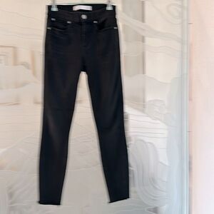 AYR - THE CHILLER JEANS
SIZE - 27